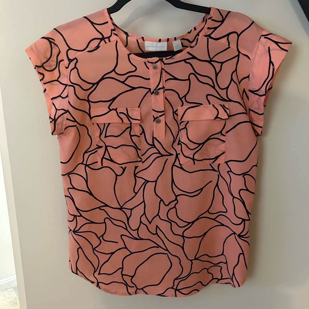 New York & Company - Pink Blouse (XS) - fits like Medium